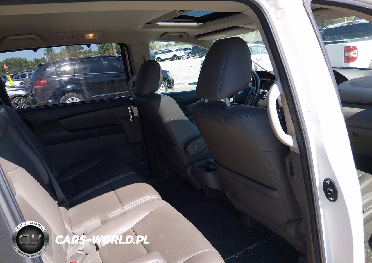 2015 Honda Odyssey Ex-L VIN:5FNRL5H63FB102102 - 8