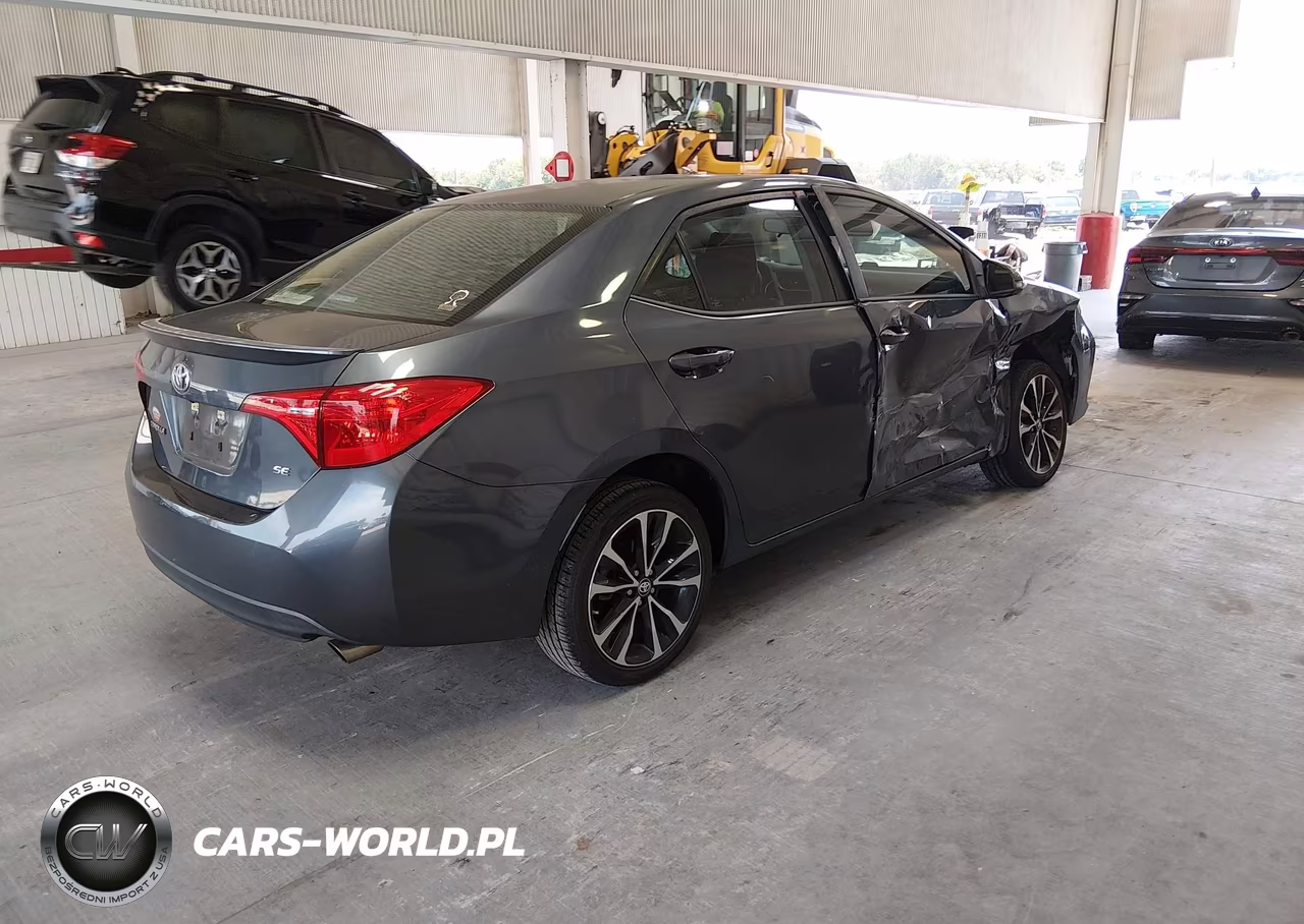 2018 Toyota Corolla Se VIN:5YFBURHE3JP823742 - 4