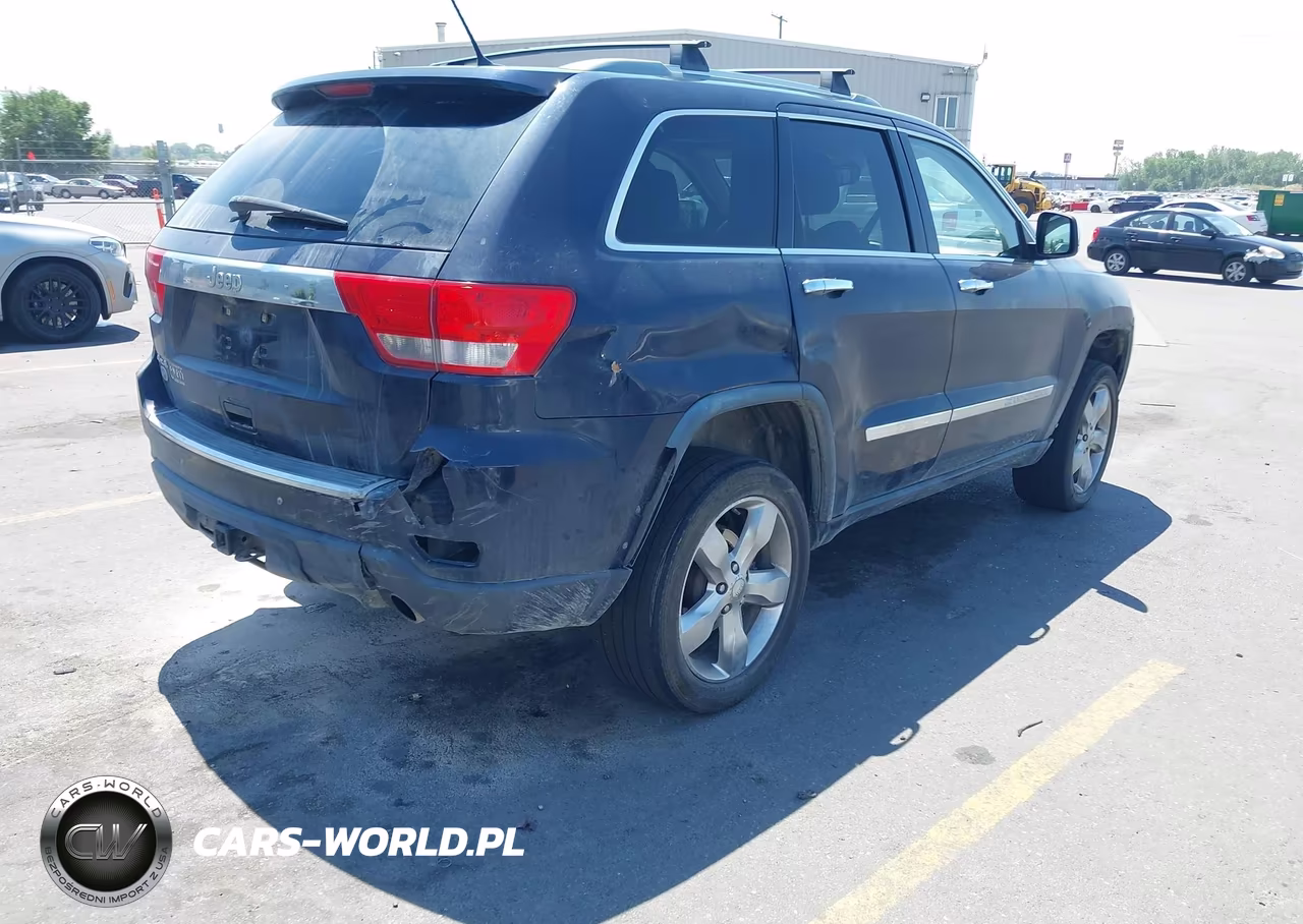 2011 Jeep Grand Cherokee Overland VIN:1J4RR6GT2BC560226 - 4