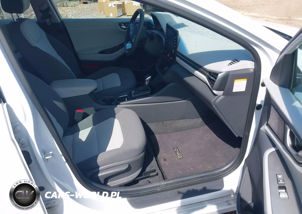 2020 Hyundai Ioniq Hybrid Blue VIN:KMHC65LCXLU219457 - 5
