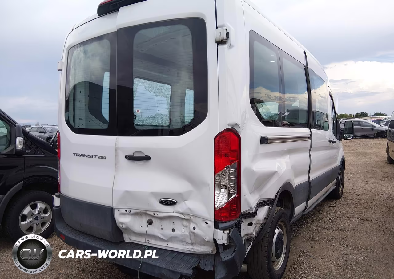 2021 Ford Transit-250 VIN:1FTBR1C82MKA74777 - 4