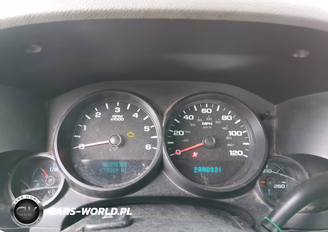 2010 Chevrolet Silverado 1500 Work Truck VIN:1GCSKPEA8AZ126178 - 7