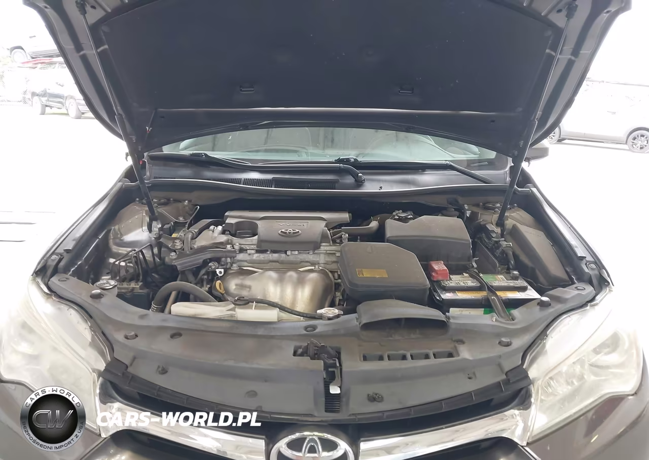 2015 Toyota Camry Le VIN:4T1BF1FK7FU027070 - 10