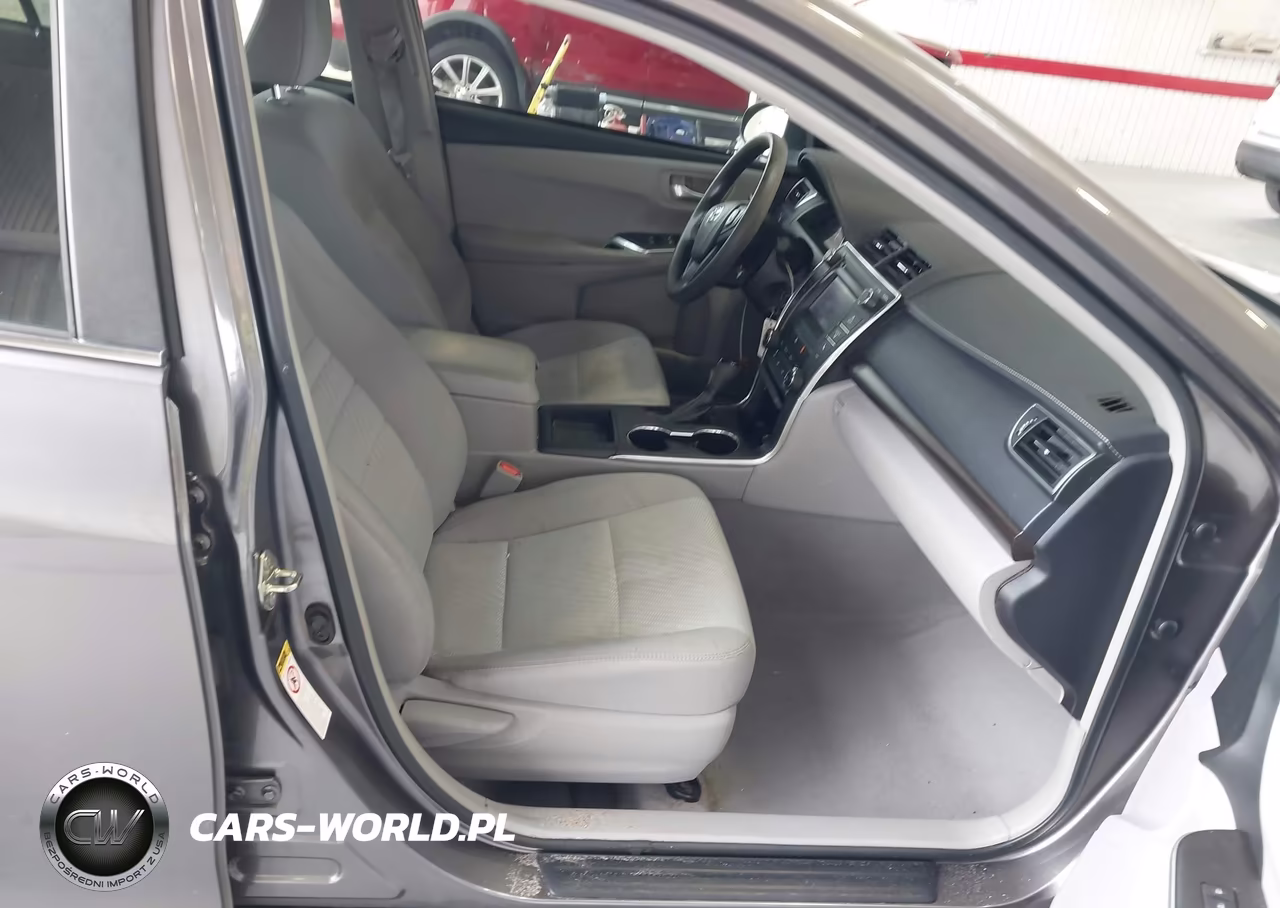 2015 Toyota Camry Le VIN:4T1BF1FK7FU027070 - 5