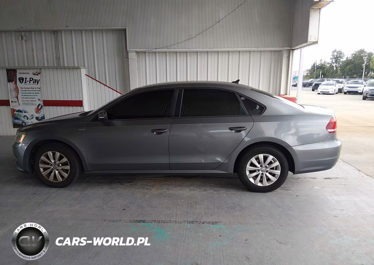 2015 Volkswagen Passat 1.8T Wolfsburg Edition VIN:1VWAT7A32FC024270 - 14