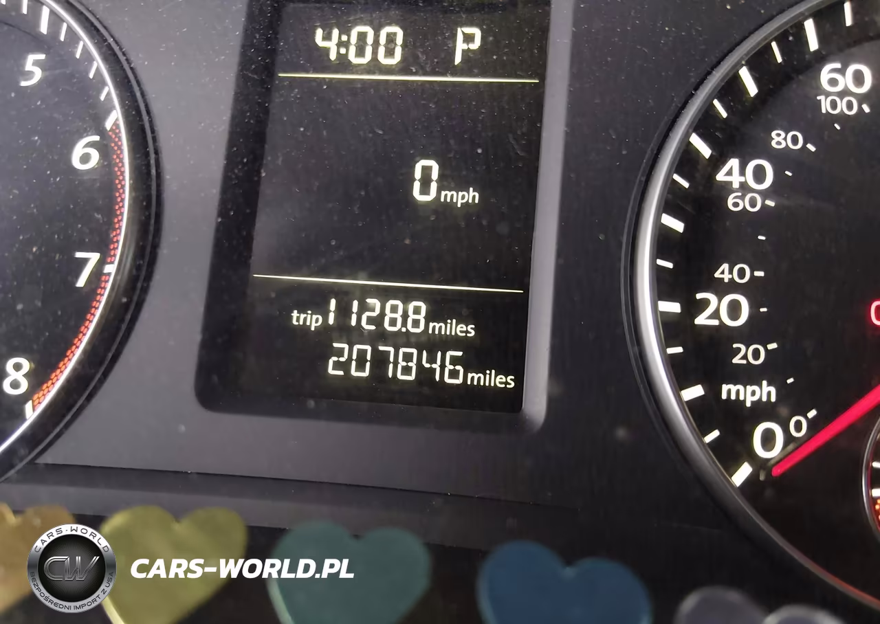 2015 Volkswagen Passat 1.8T Wolfsburg Edition VIN:1VWAT7A32FC024270 - 15