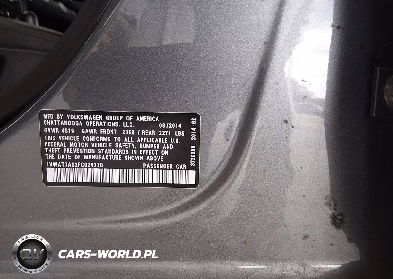 2015 Volkswagen Passat 1.8T Wolfsburg Edition VIN:1VWAT7A32FC024270 - 9