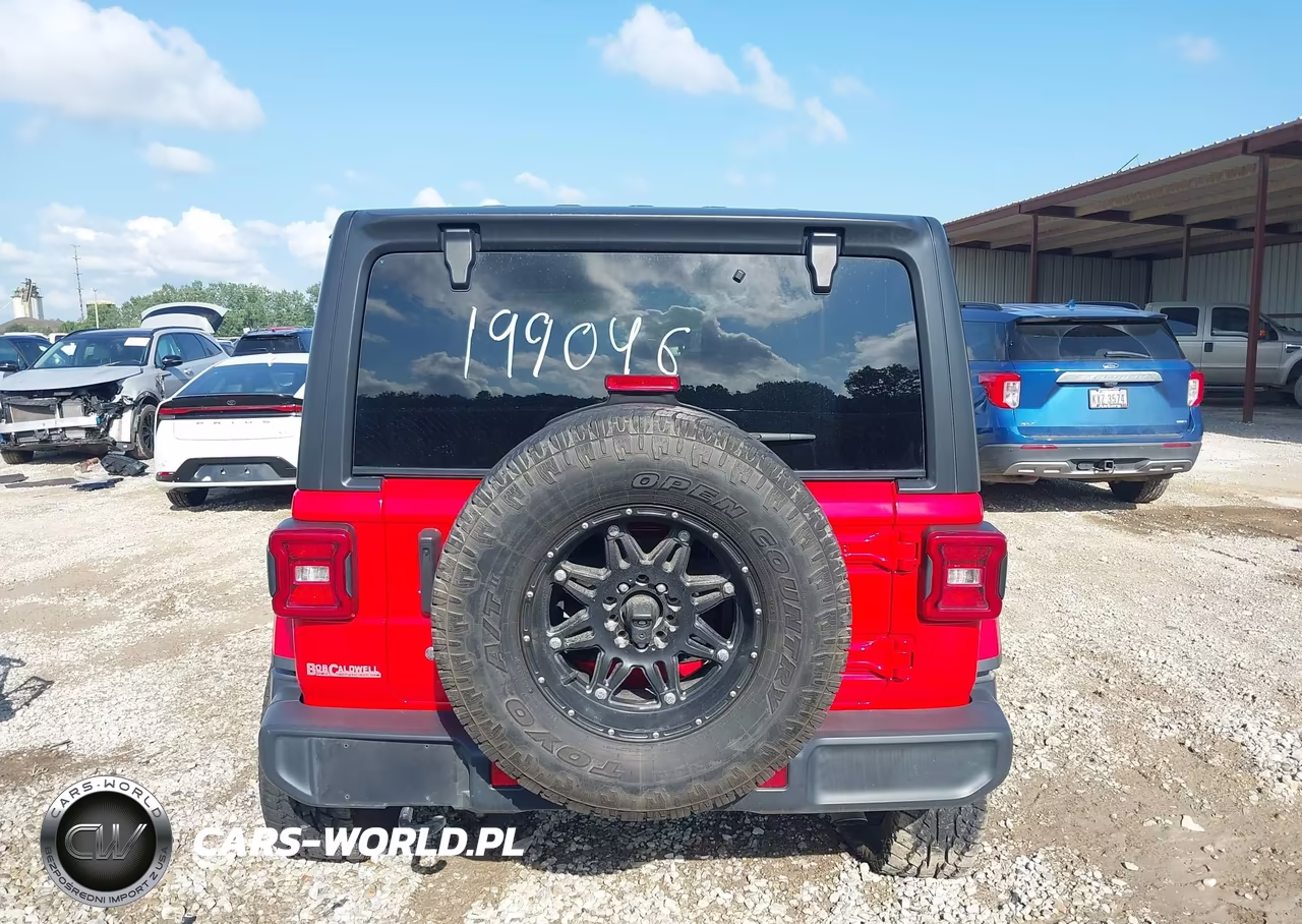 2018 Jeep Wrangler Unlimited Sahara 4X4 VIN:1C4HJXEN2JW199046 - 16
