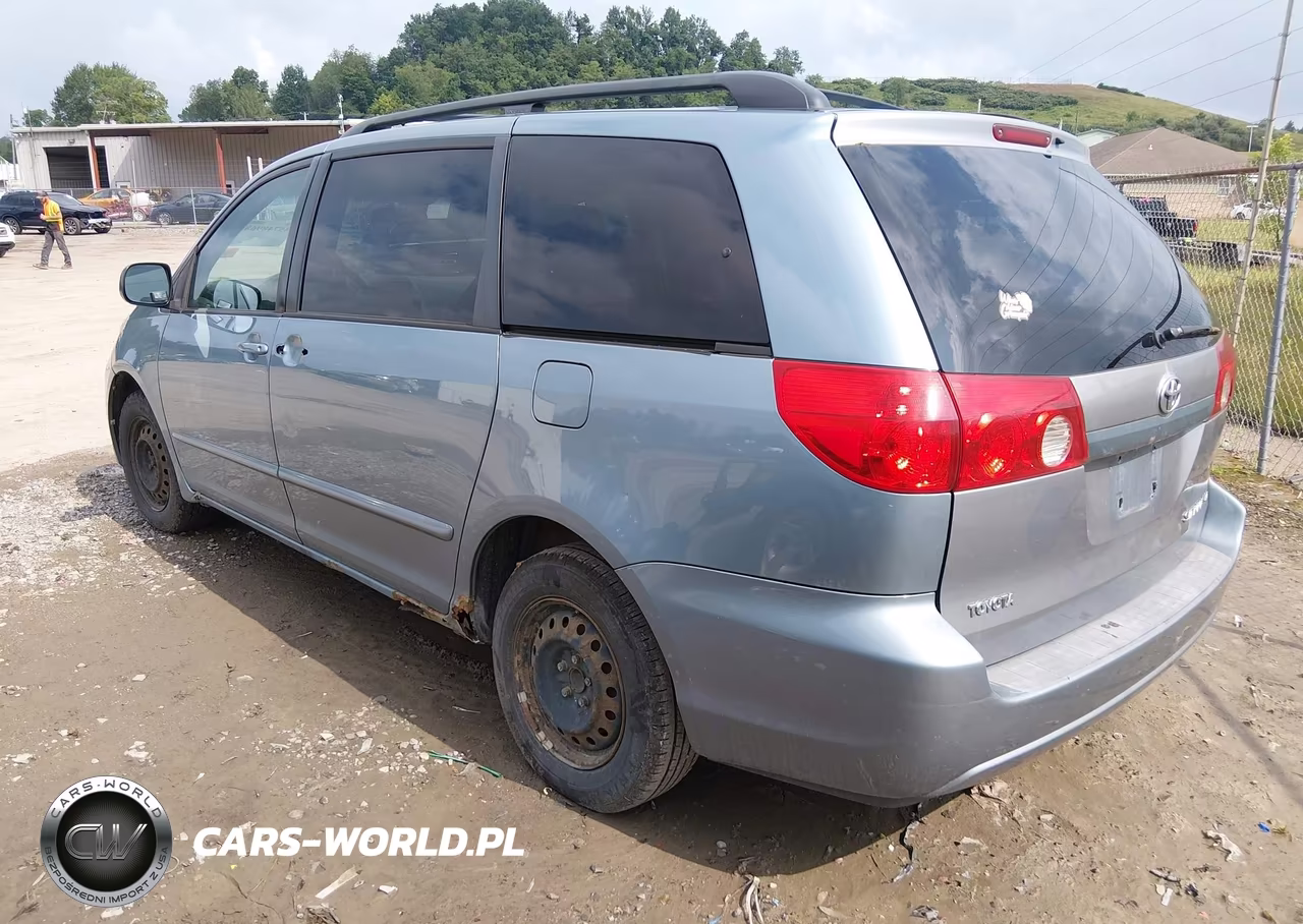2007 Toyota Sienna Le VIN:5TDZK23CX7S057543 - 3
