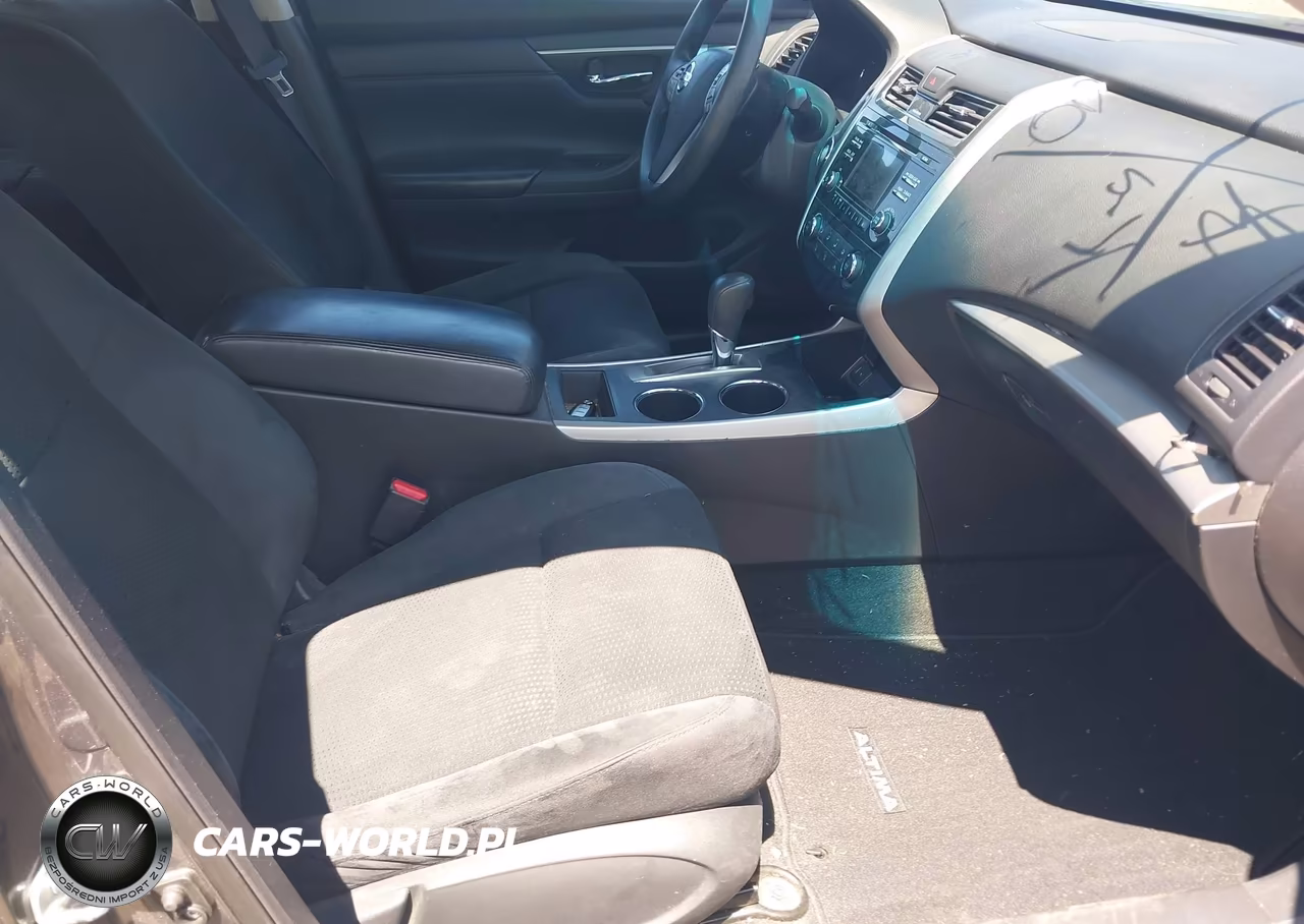 2015 Nissan Altima 2.5 S VIN:1N4AL3AP1FN402233 - 5