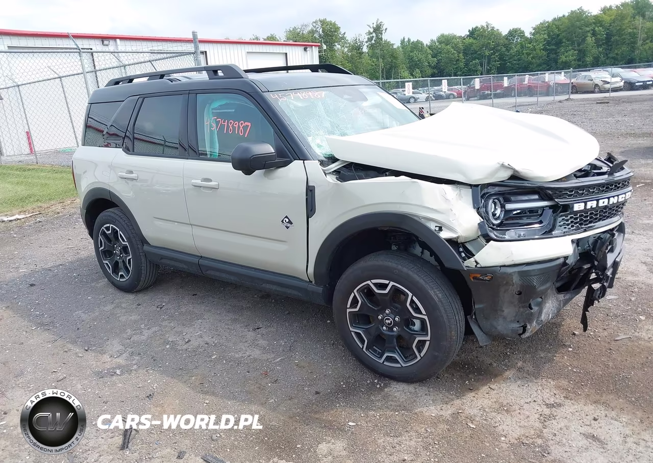 2025 Ford Bronco Sport Outer Banks – zdjęcie 1 z 16