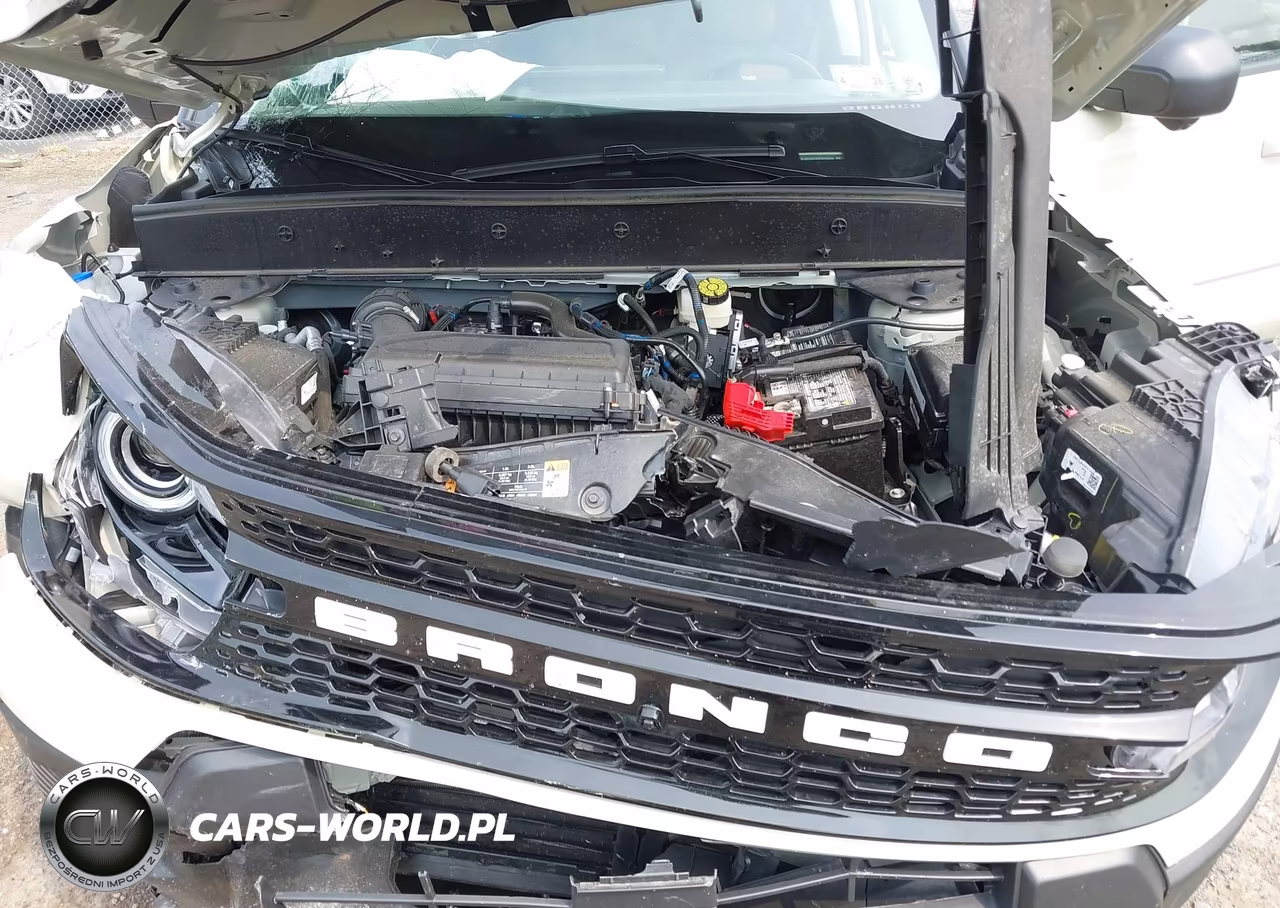 2025 Ford Bronco Sport Outer Banks VIN:3FMCR9CN0SRF68438 - 10