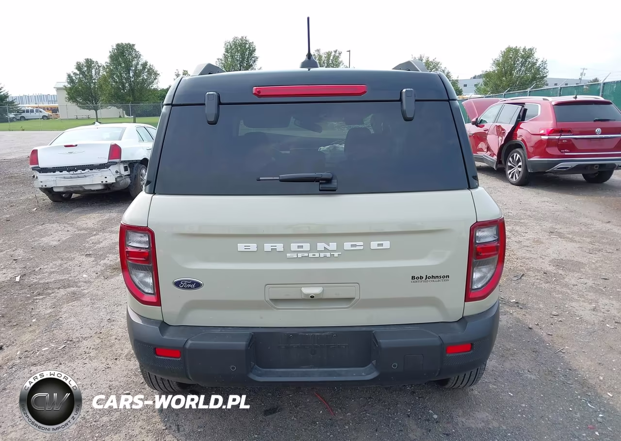 2025 Ford Bronco Sport Outer Banks VIN:3FMCR9CN0SRF68438 - 16