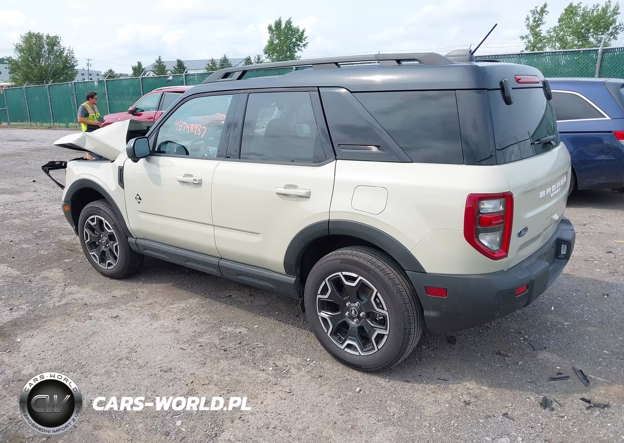 2025 Ford Bronco Sport Outer Banks VIN:3FMCR9CN0SRF68438 - 3