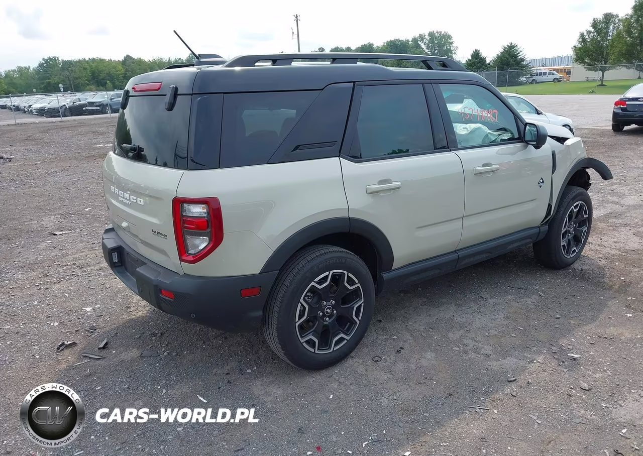 2025 Ford Bronco Sport Outer Banks VIN:3FMCR9CN0SRF68438 - 4