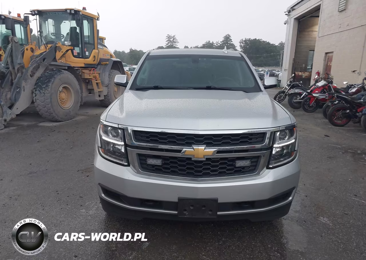 2017 Chevrolet Suburban Commercial VIN:1GNSKKECXHR368668 - 12