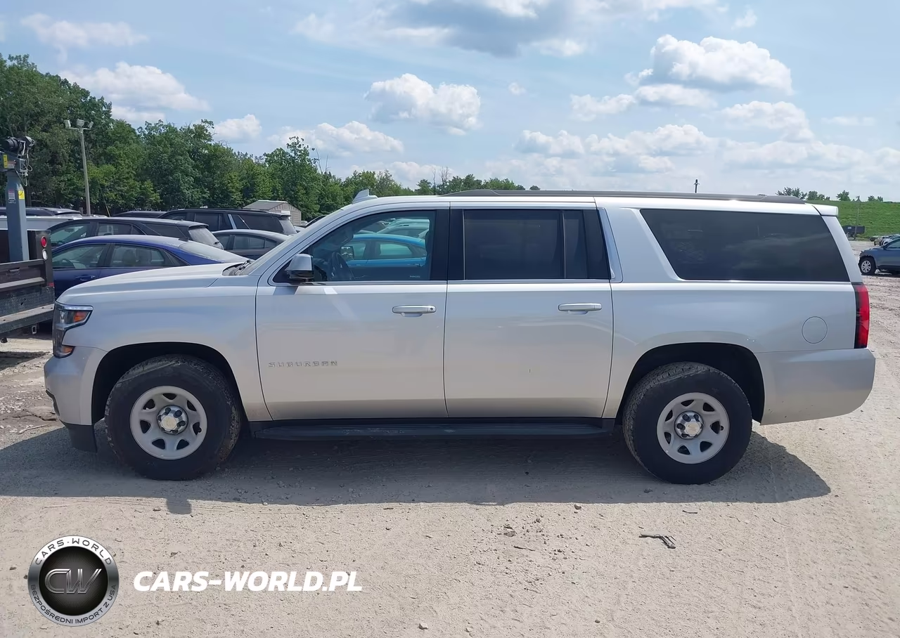 2017 Chevrolet Suburban Commercial VIN:1GNSKKECXHR368668 - 14