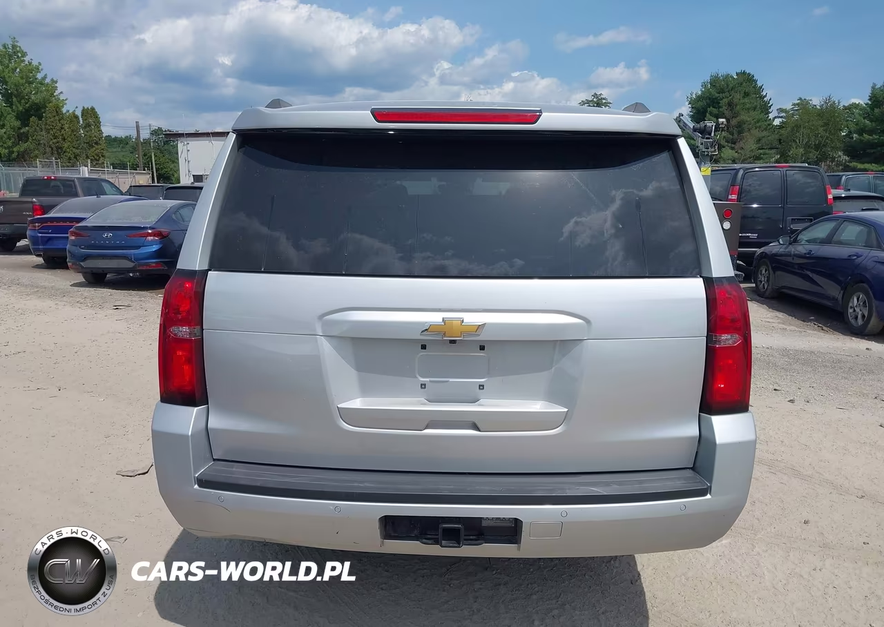 2017 Chevrolet Suburban Commercial VIN:1GNSKKECXHR368668 - 16
