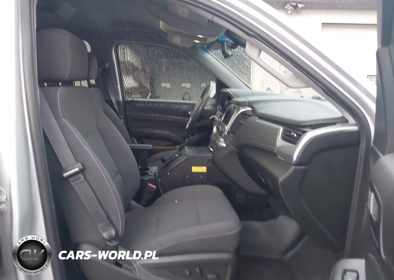 2017 Chevrolet Suburban Commercial VIN:1GNSKKECXHR368668 - 5