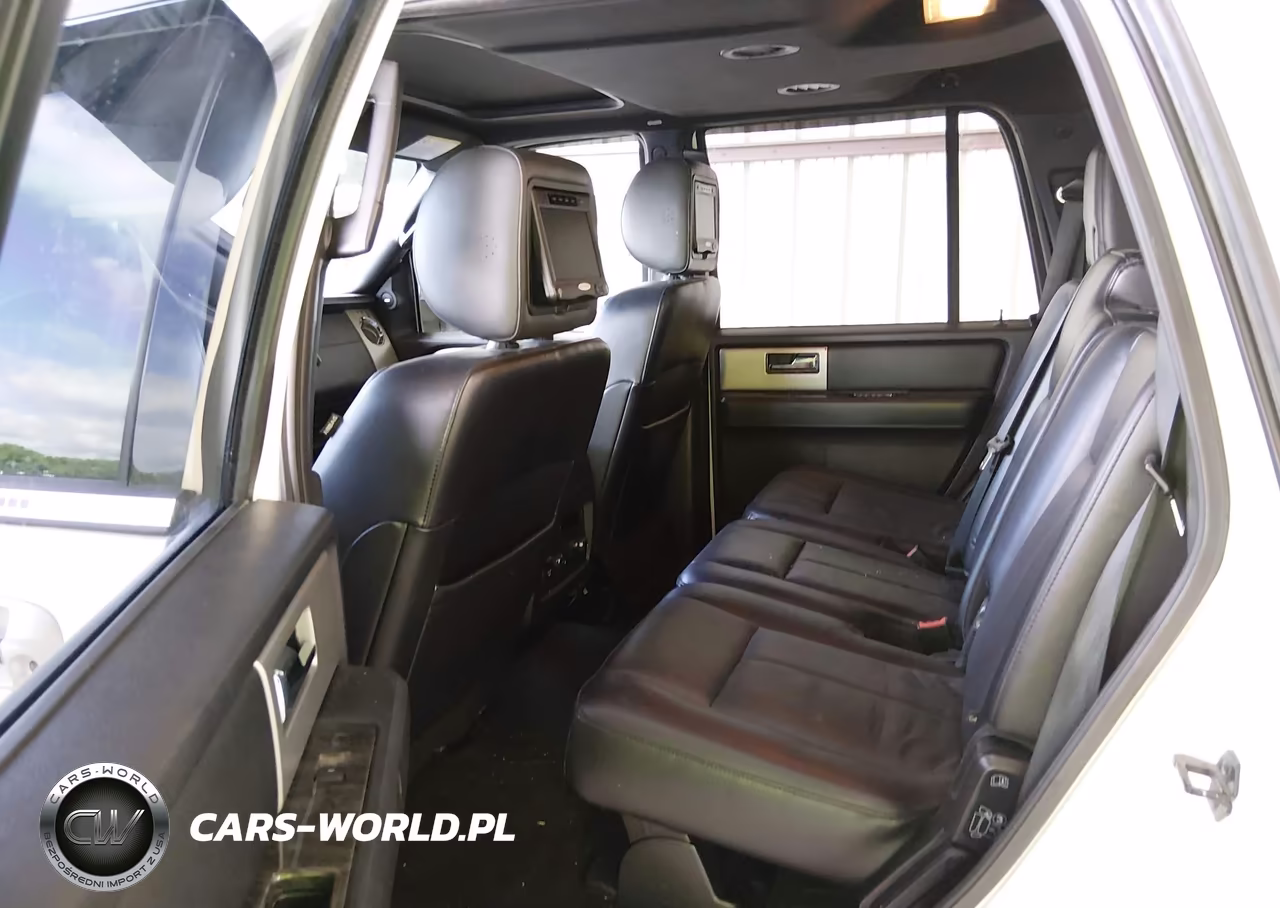 2015 Ford Expedition Limited VIN:1FMJU1KT4FEF17413 - 8