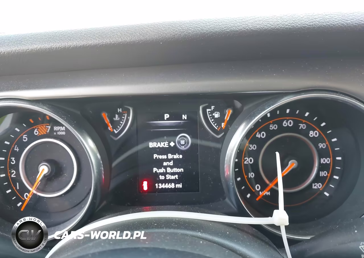 2018 Jeep Wrangler Unlimited Sport 4X4 VIN:1C4HJXDN8JW261647 - 7