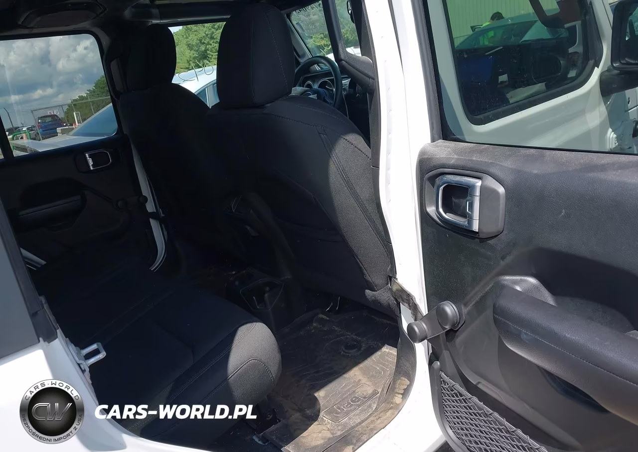 2018 Jeep Wrangler Unlimited Sport 4X4 VIN:1C4HJXDN8JW261647 - 8