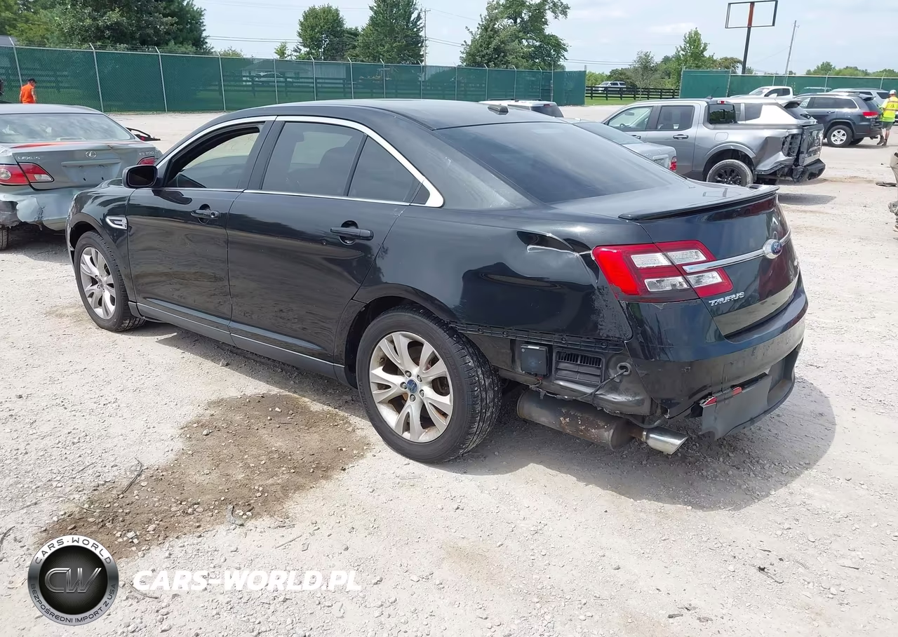 2013 Ford Taurus Limited VIN:1FAHP2F83DG104637 - 3