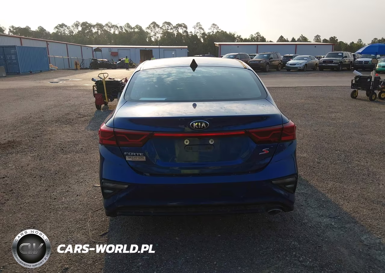 2019 Kia Forte S VIN:3KPF34AD8KE026561 - 17