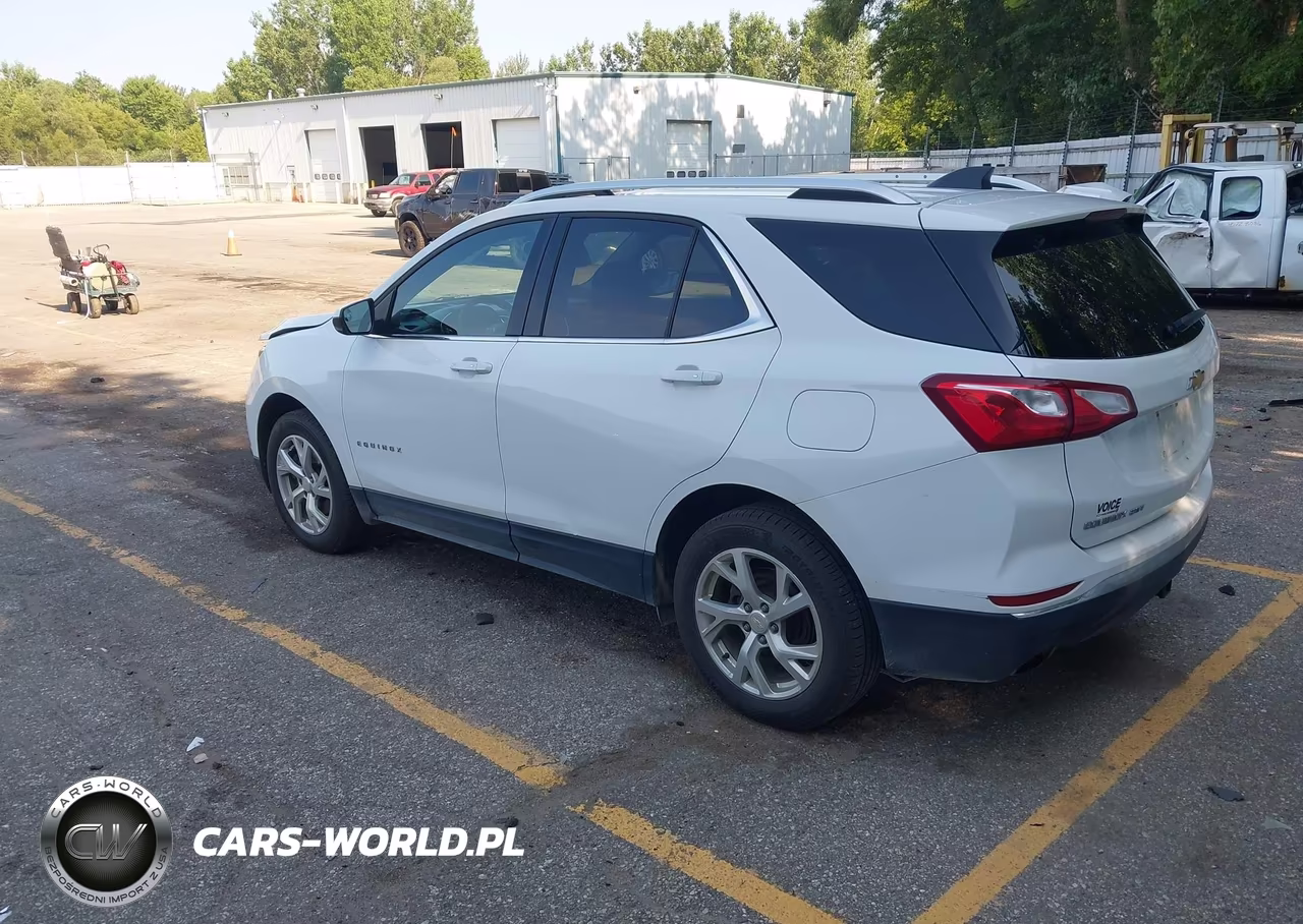 2019 Chevrolet Equinox Lt VIN:3GNAXVEX2KS500747 - 3
