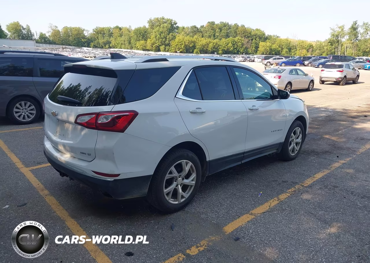 2019 Chevrolet Equinox Lt VIN:3GNAXVEX2KS500747 - 4