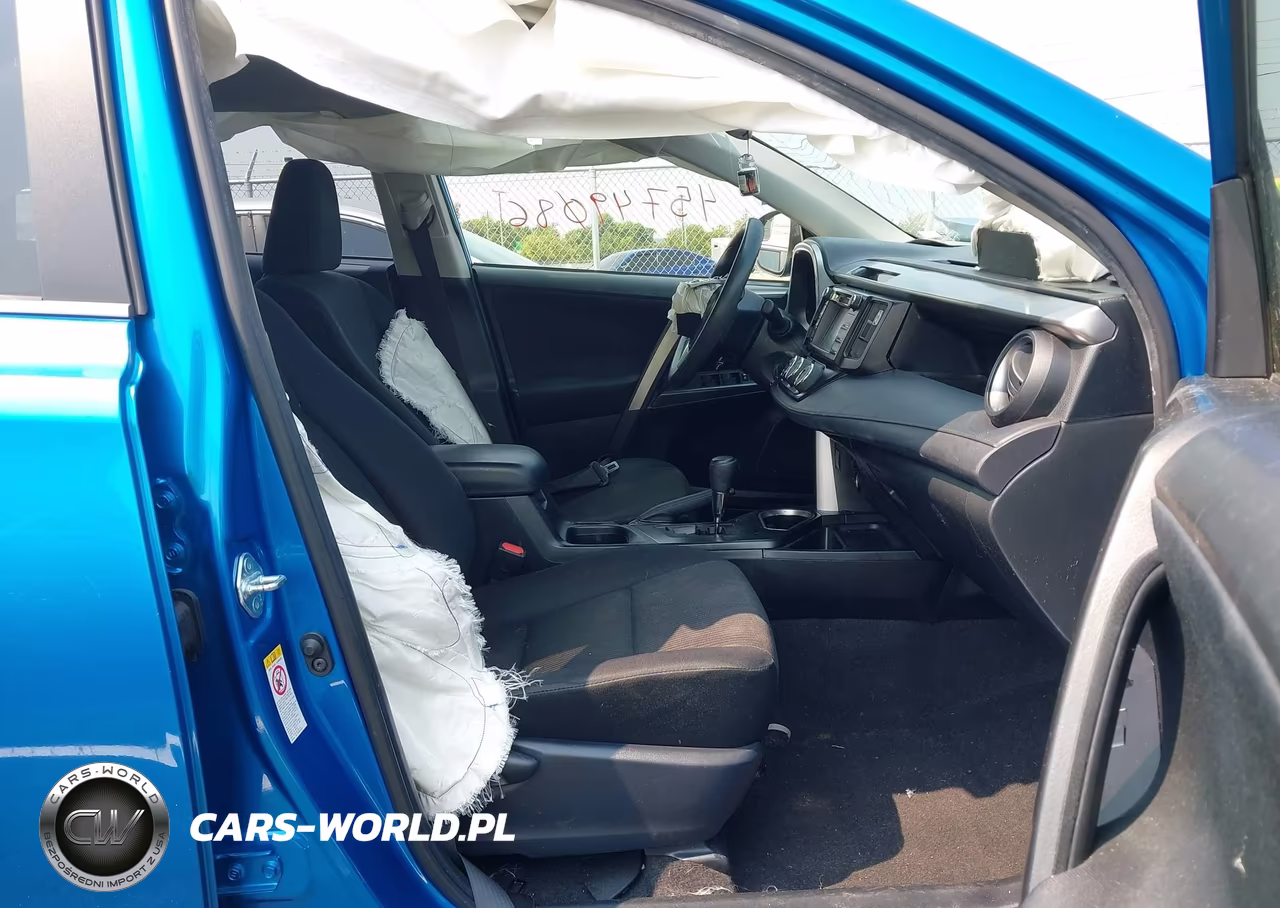 2017 Toyota Rav4 Le VIN:JTMBFREV4HJ131809 - 5
