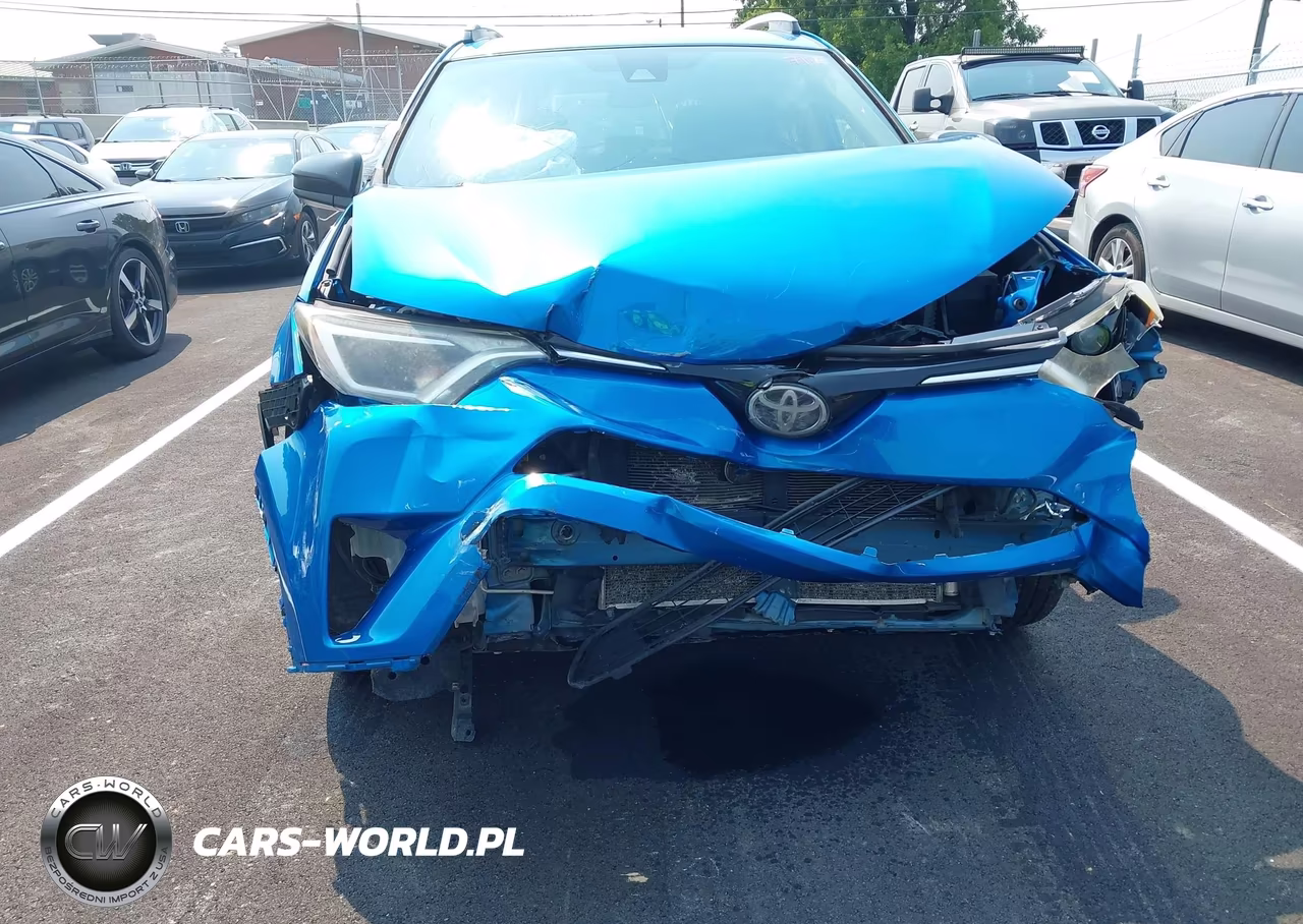 2017 Toyota Rav4 Le VIN:JTMBFREV4HJ131809 - 6