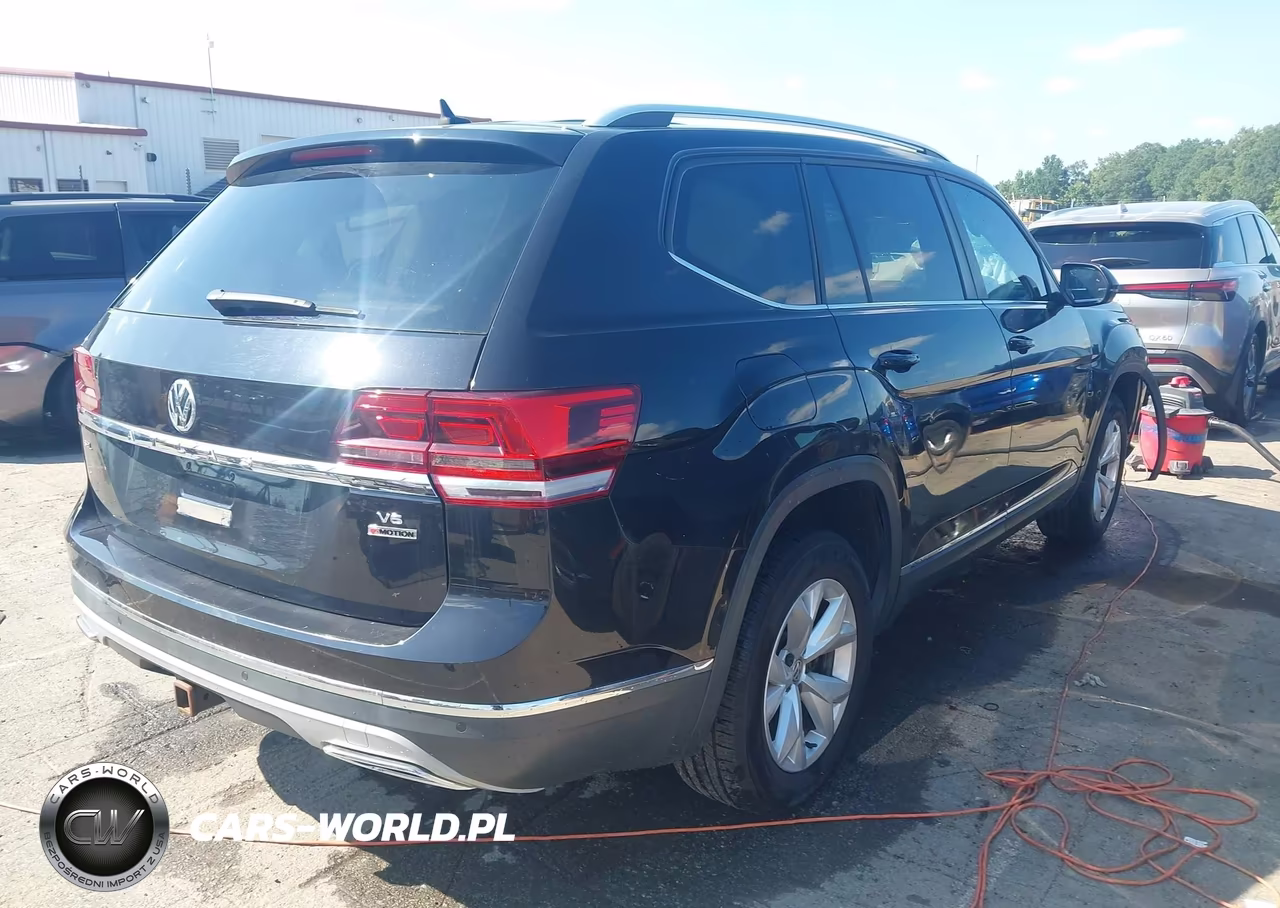 2018 Volkswagen Atlas 3.6L V6 Sel VIN:1V2MR2CAXJC536427 - 4