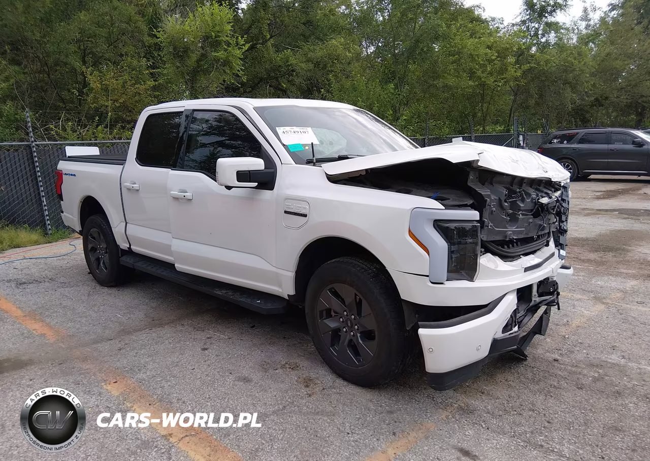 2023 Ford F-150 Lightning Lariat