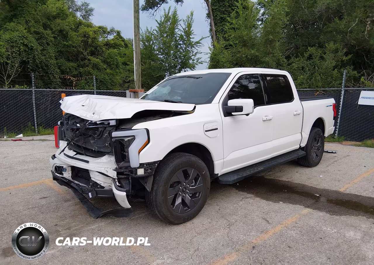 2023 Ford F-150 Lightning Lariat VIN:1FT6W1EV3PWG51231 - 2