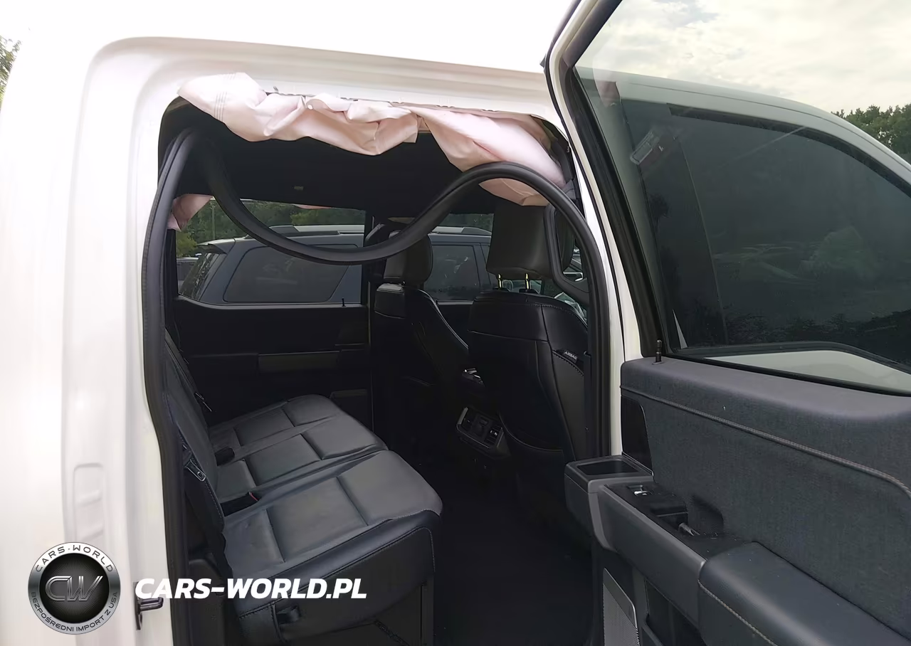 2023 Ford F-150 Lightning Lariat VIN:1FT6W1EV3PWG51231 - 8