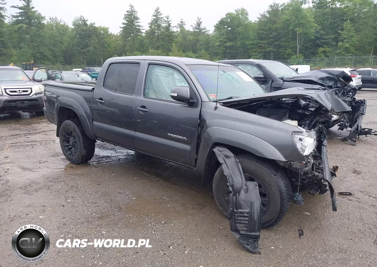 2015 Toyota Tacoma Base V6 VIN:3TMLU4EN7FM179334 - 1