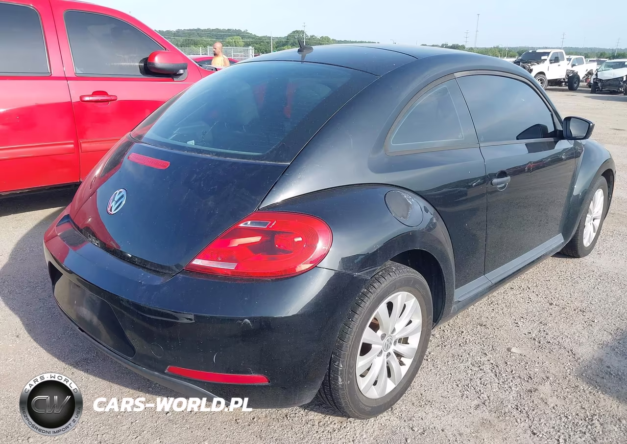 2014 Volkswagen Beetle 1.8T Entry VIN:3VWF17AT9EM641674 - 4