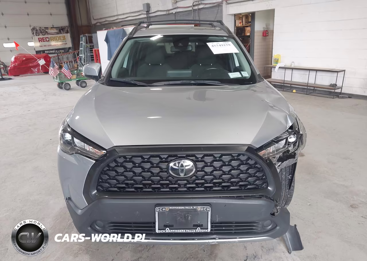 2022 Toyota Corolla Cross Le VIN:7MUBAABG0NV027540 - 12