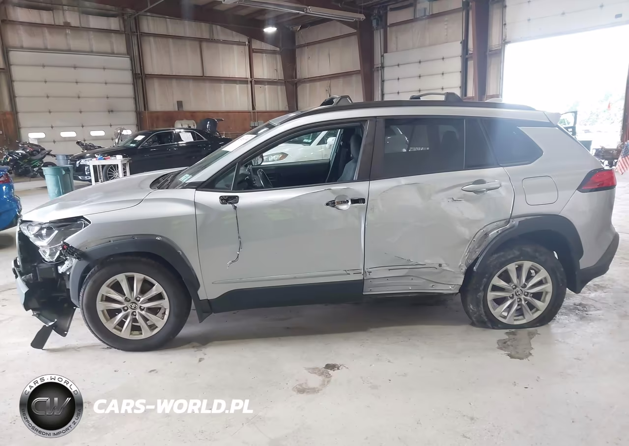 2022 Toyota Corolla Cross Le VIN:7MUBAABG0NV027540 - 14