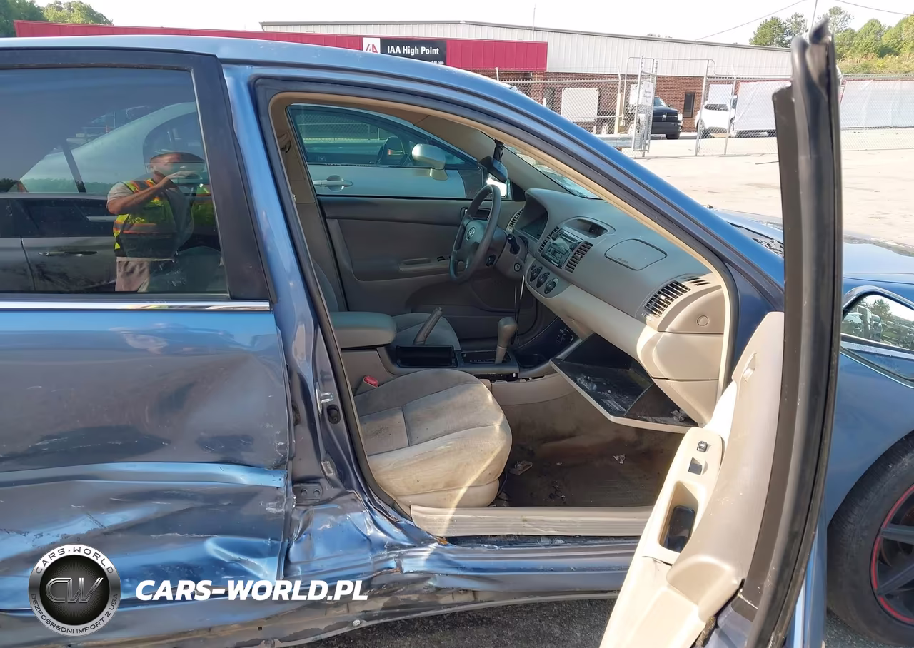 2004 Toyota Camry Le VIN:4T1BE32K64U899127 - 5