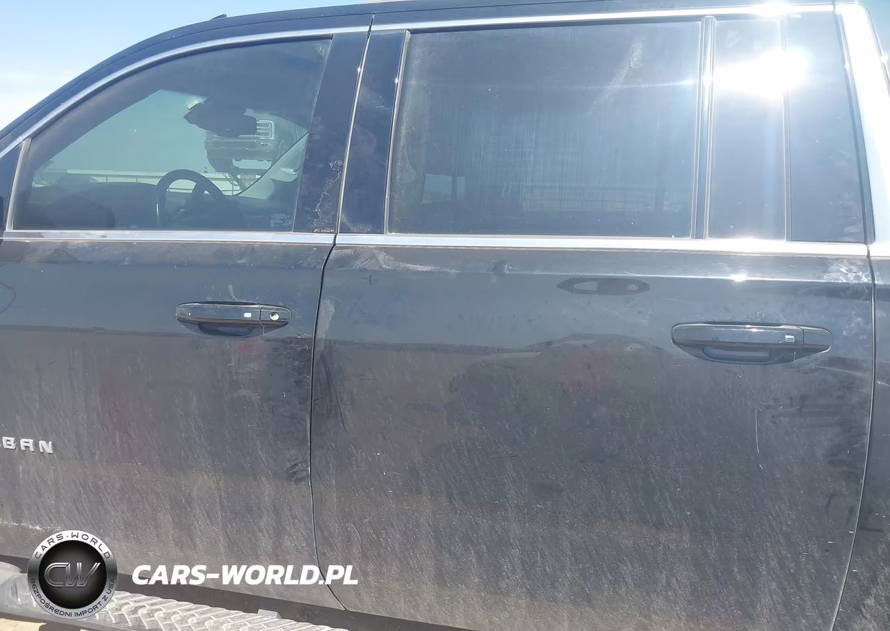 2018 Chevrolet Suburban Lt VIN:1GNSKHKCXJR185445 - 14