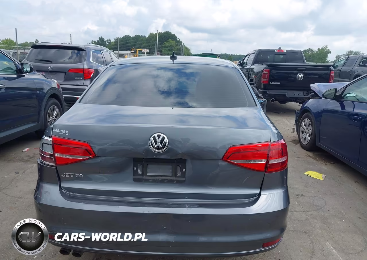 2015 Volkswagen Jetta 2.0L S VIN:3VW2K7AJXFM255230 - 16