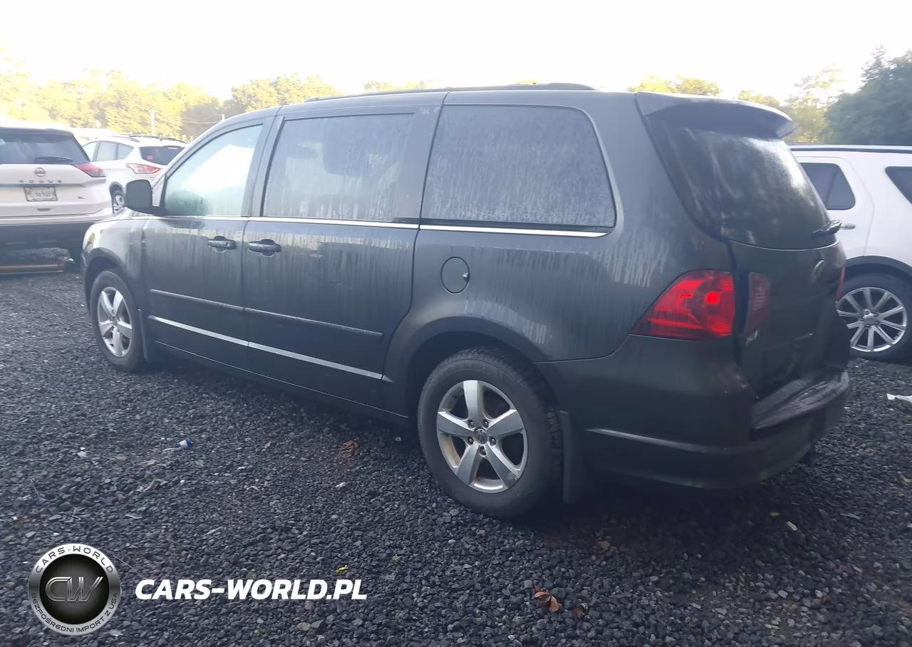 2011 Volkswagen Routan Se VIN:2V4RW3DG8BR738934 - 3