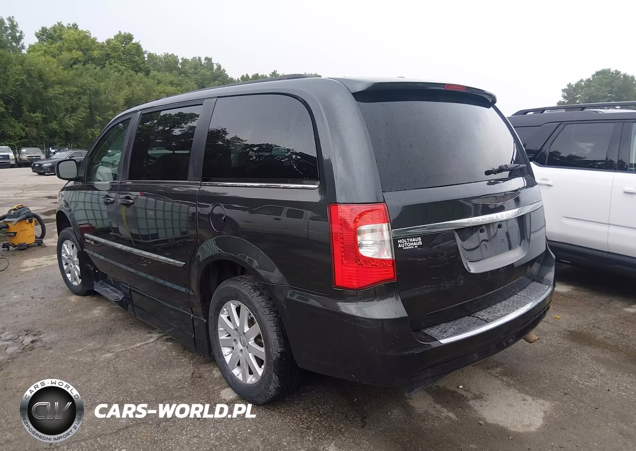 2012 Chrysler Town & Country Touring VIN:2C4RC1BG9CR411955 - 3