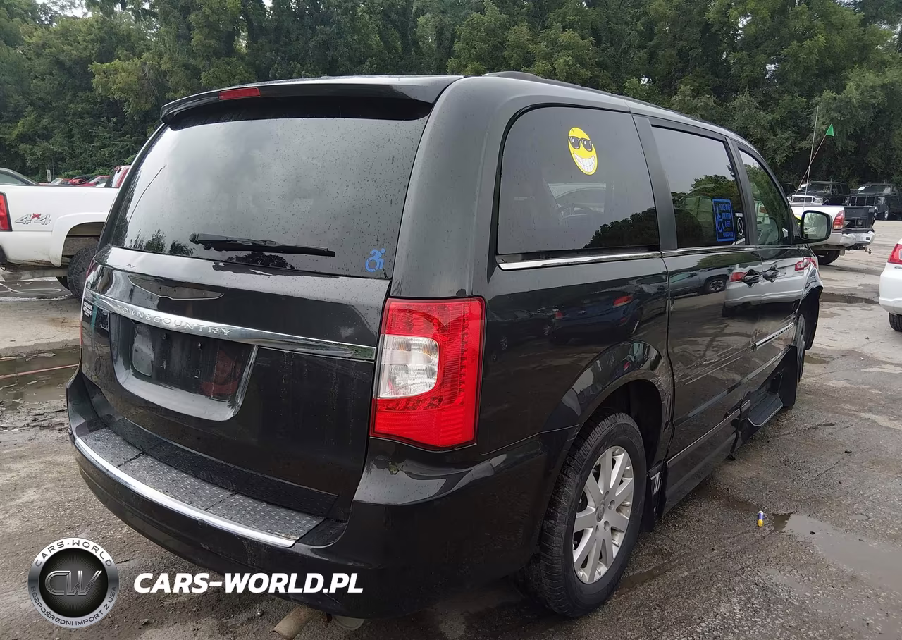 2012 Chrysler Town & Country Touring VIN:2C4RC1BG9CR411955 - 4