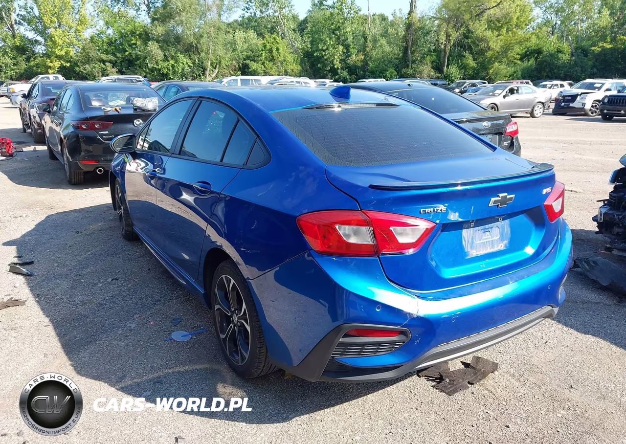 2019 Chevrolet Cruze Lt VIN:1G1BE5SM3K7109241 - 3