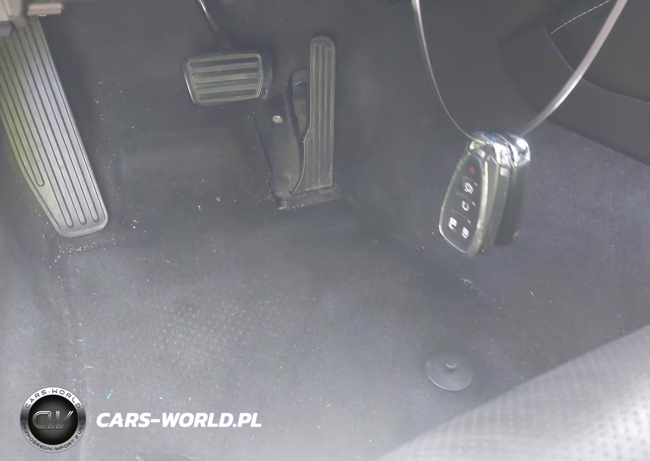 2017 Chevrolet Camaro 2Lt VIN:1G1FD1RX3H0193124 - 11