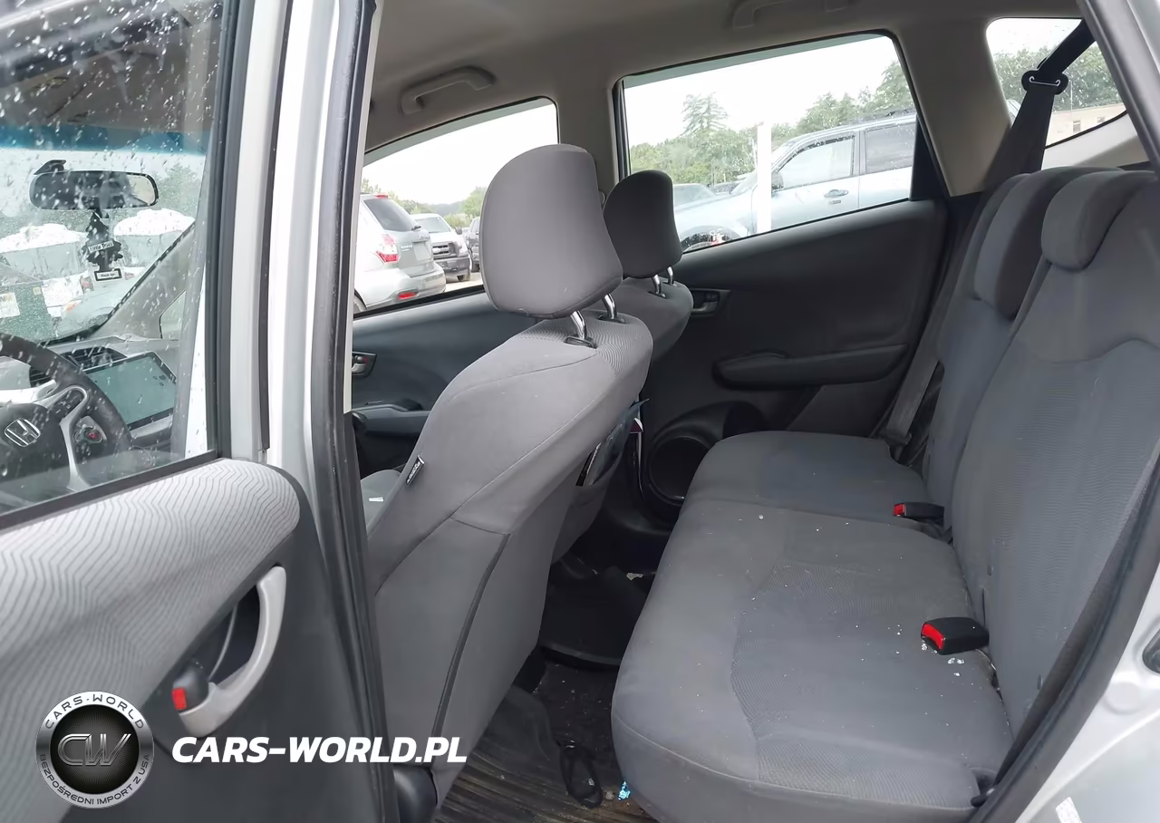 2012 Honda Fit VIN:JHMGE8H35CS004565 - 8