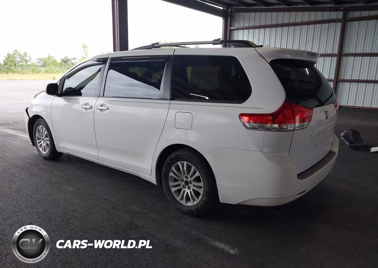 2011 Toyota Sienna Xle V6 VIN:5TDYK3DC8BS144284 - 3